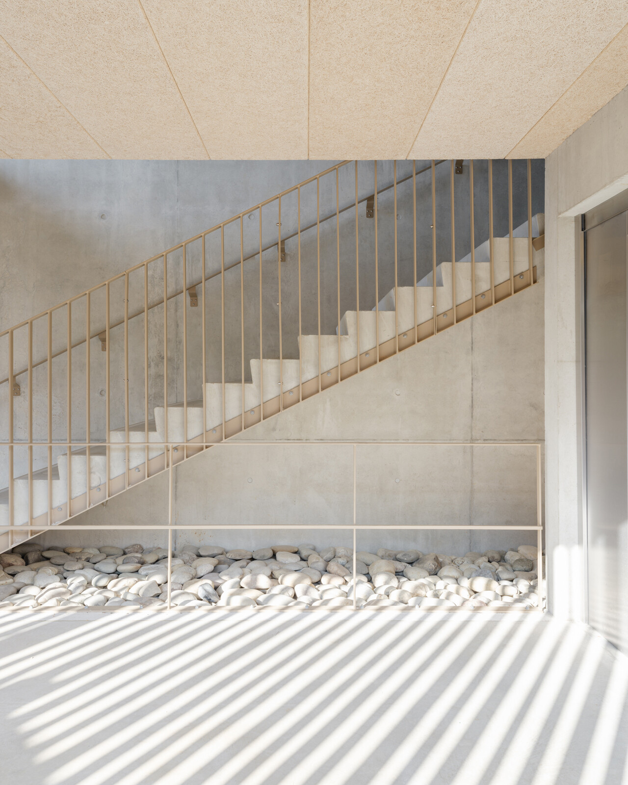 Gymnase Ste Trinite-photo soumise a droits d'auteur-MD-10