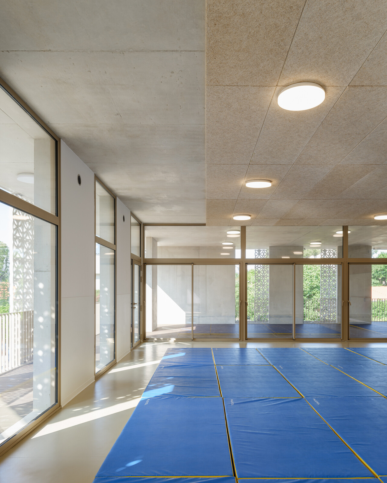 Gymnase Ste Trinite-photo soumise a droits d'auteur-MD-12