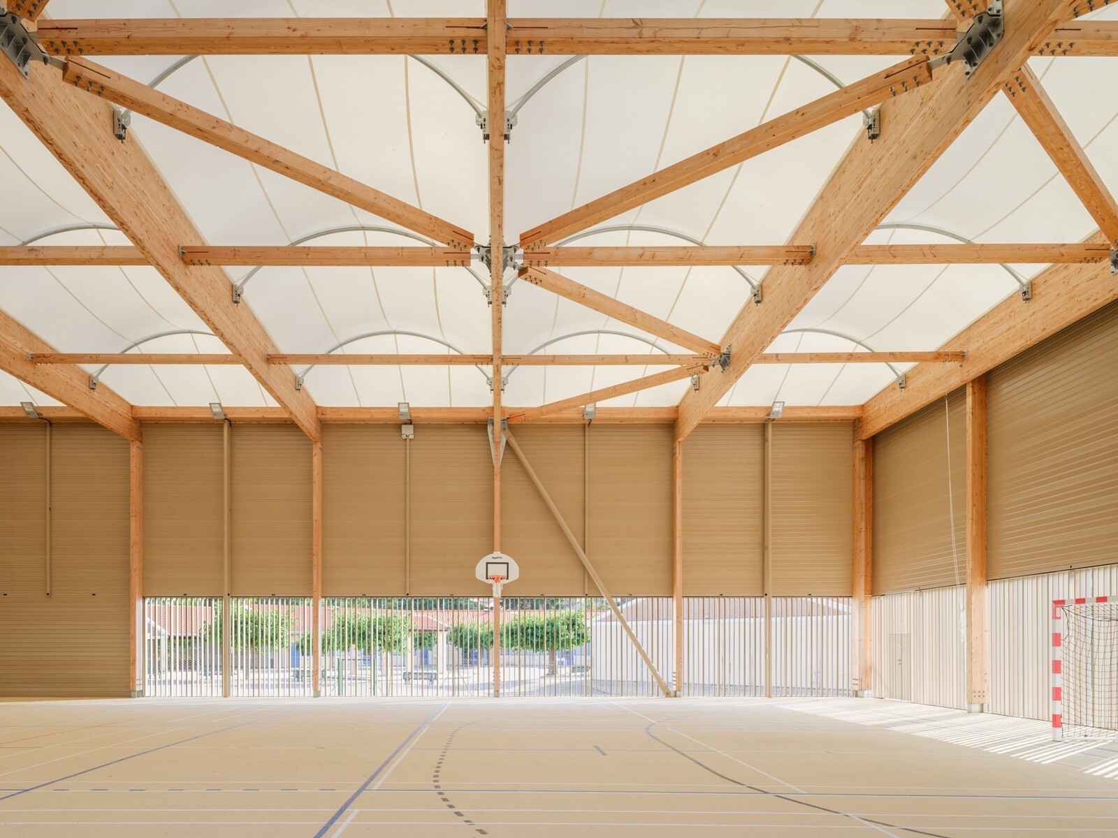 Gymnase Ste Trinite-photo soumise a droits d'auteur-MD-20